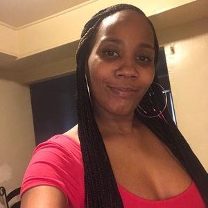 Meet your Posher, Sharonda